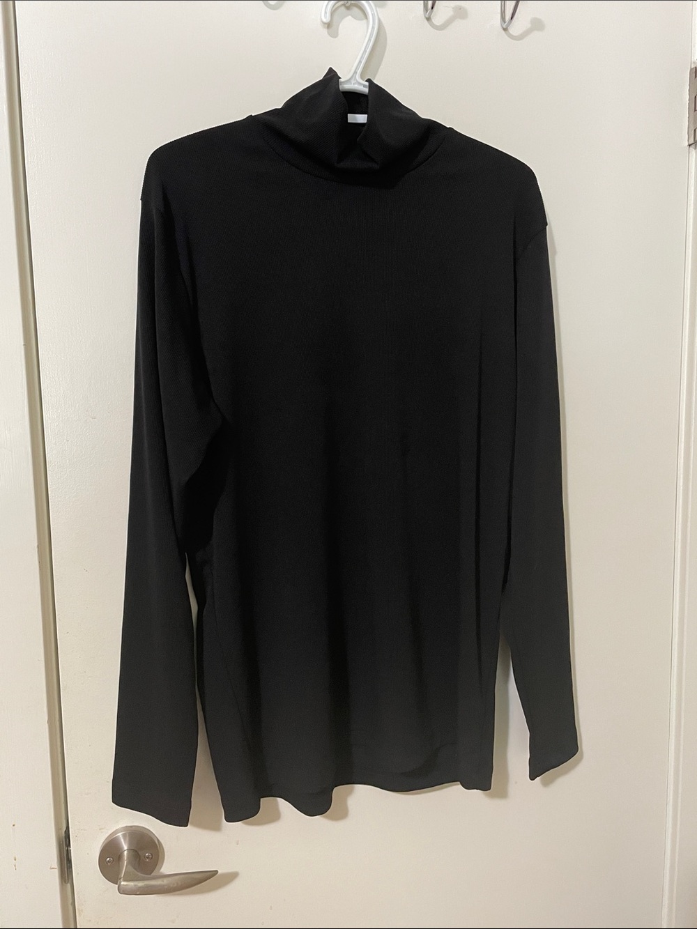 Men’s long sleeve shirt